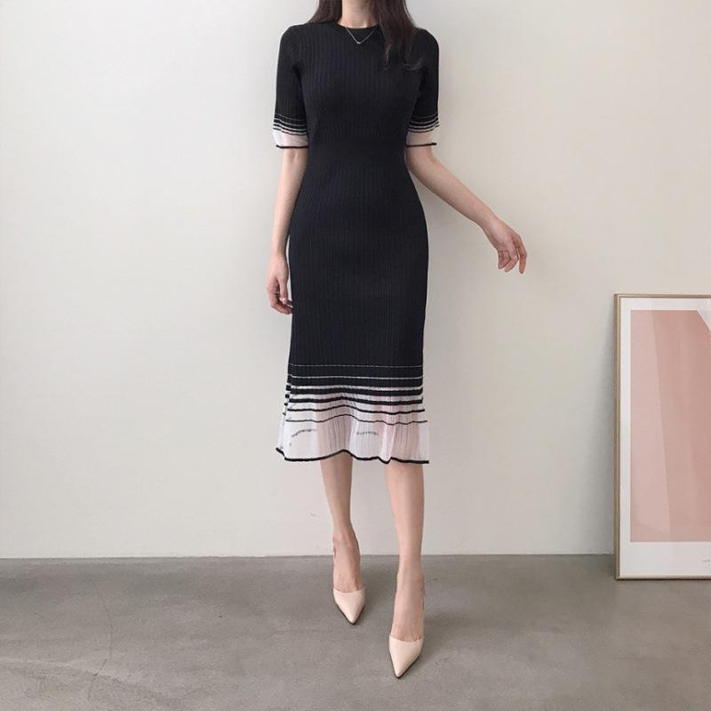 New Summer Color-Block Knitted Dress with Organza Splicing, Round Neck, and Mid-Length Bodycon Design