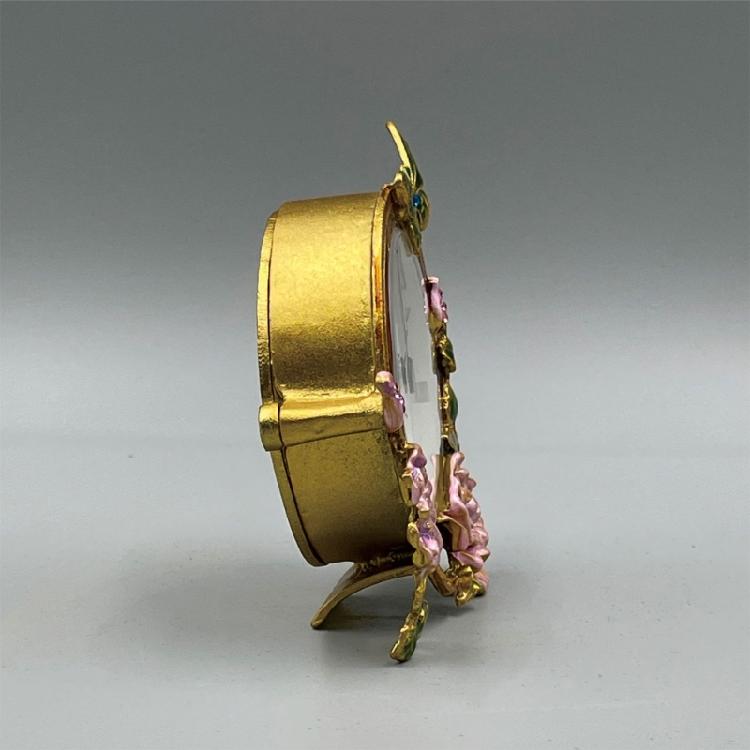 Compact Vintage Desk Clock with Quiet Movement and Metal Florals Butterfly Pattern Decorative Mini Table Clock Gift