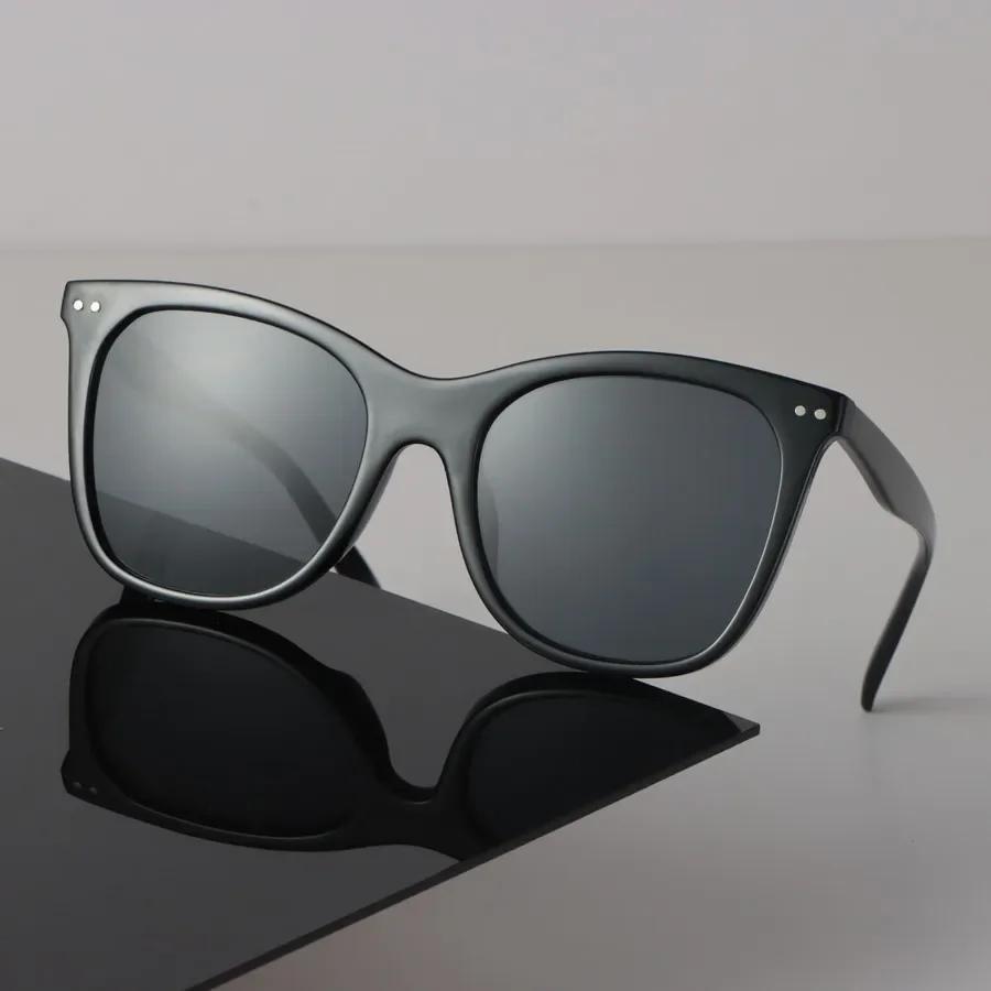 Vintage Rectangle Sunglasses Women Men Designer Luxury Fashion Glasses Casual Style UV Protection