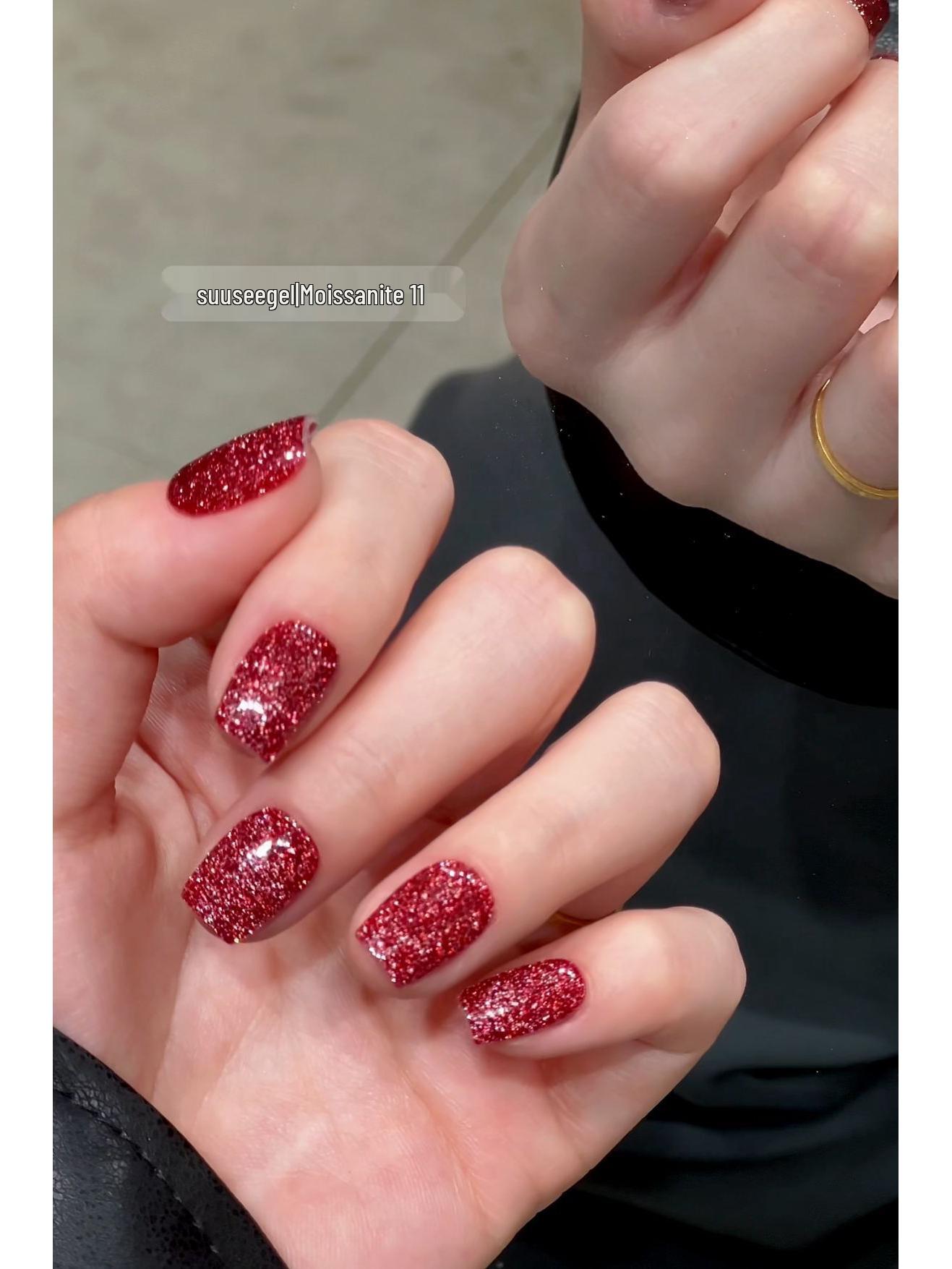 

Bunch of Colors: 12-Color Moissanite Crushed Diamond High-Density Nail Polish Gel - 2025 Trendy Nail Art