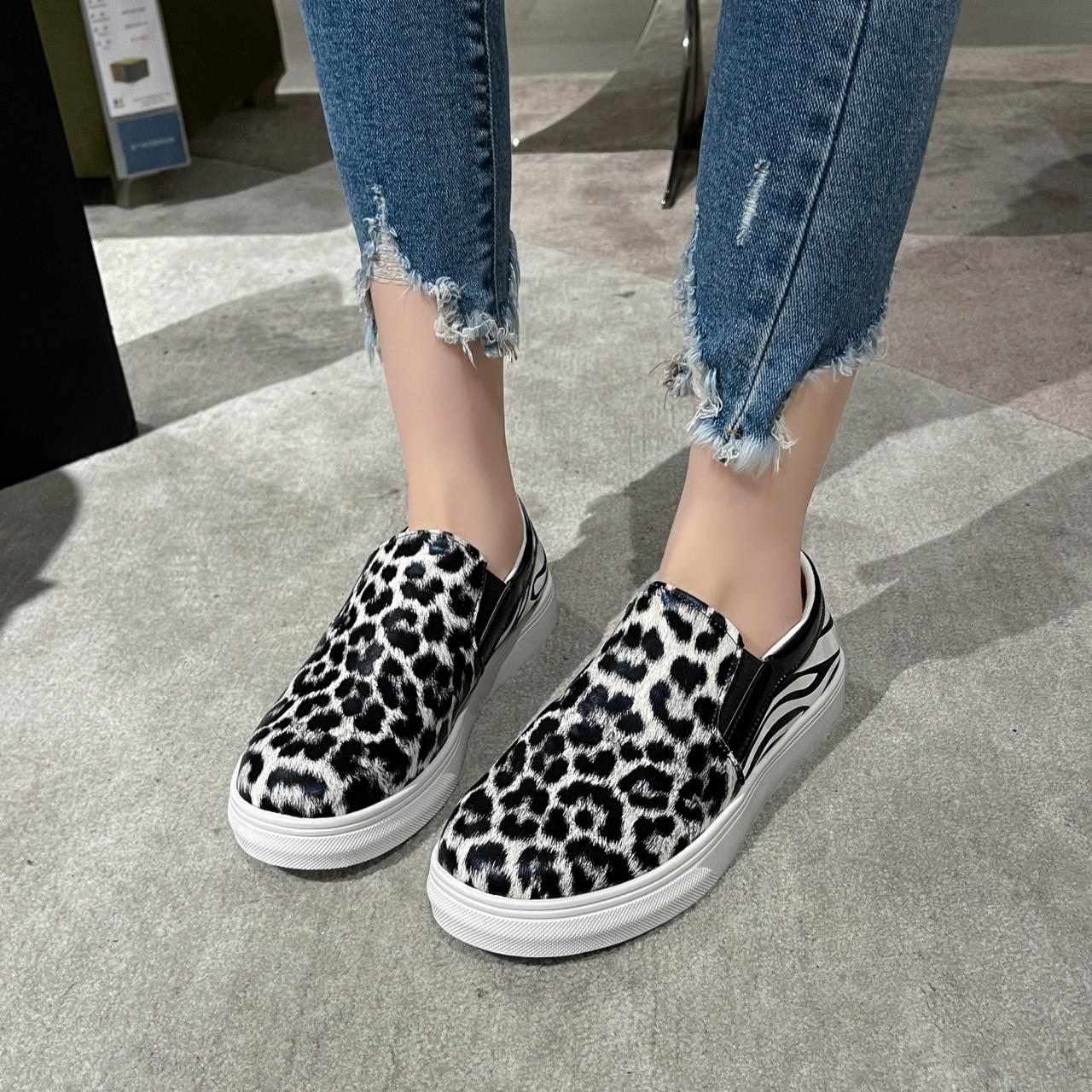 

Zapatillas De Deporte, новая модная женская спортивная обувь с круглым носком, леопардовый узор, глубокая горловина, вулканизированная обувь на плоской подошве для женщин 43