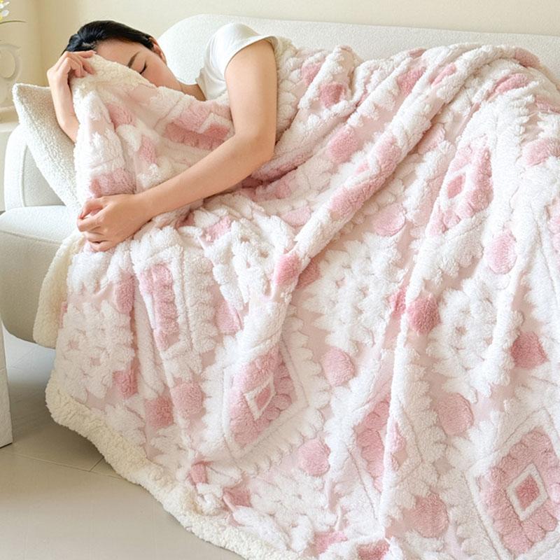 Geometric Jacquard Taff Velvet Blanket Lamb Wool Warm Nap Sofa Cover for Napping Double Layered Thick Bed Sheets for Home