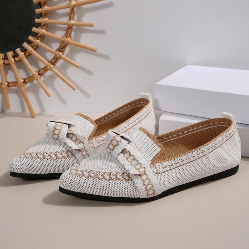 This single shoe is so beautiful, fashionable and versatile, soft and comfortable cloth, one pedal flat bottom pointed single shoe rubber.