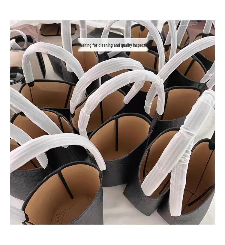 Podzimní/zimní taška přes rameno pro dojíždění - Velká kapacita, Niche design pro ženy