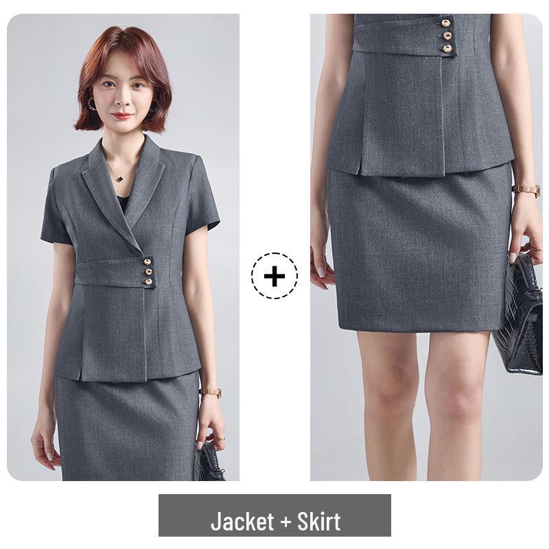 Ensemble jupe et veste à manches courtes gris - Uniforme professionnel pour réception d'hôtel, bureau, bijouterie