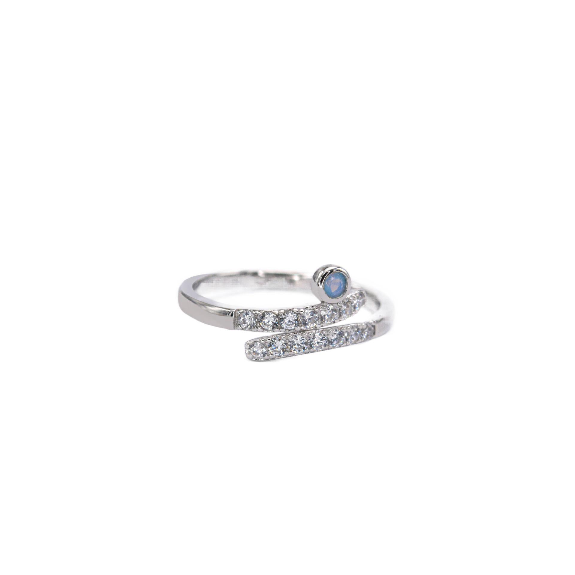 

Versatile Retro Niche Design S925 Sterling Silver Ring with Micro-Pave for Women