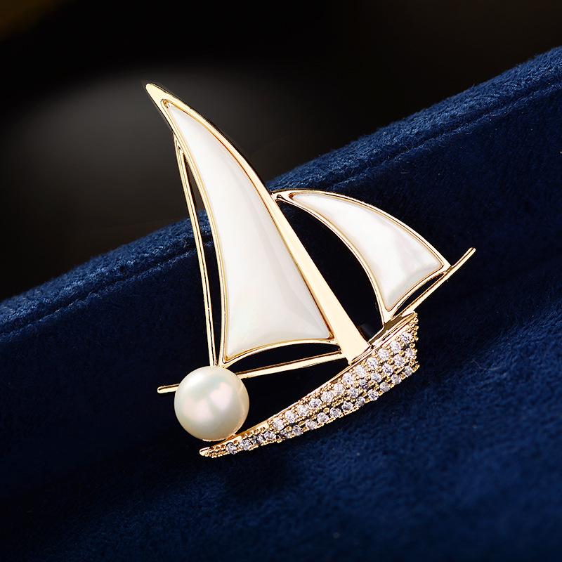 Smooth Sailing Sailboat Brooch: Exquisite Zircon & Natural Mother-of-Pearl Pin Accessory