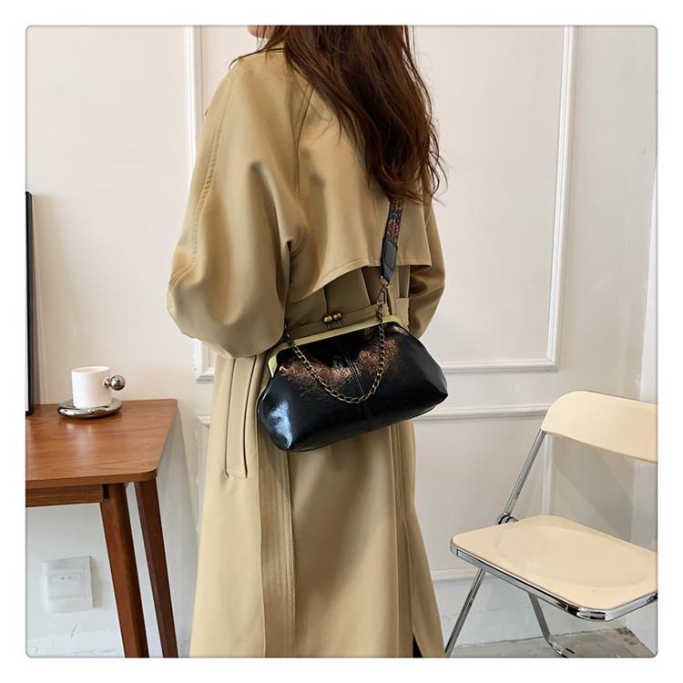 Women's 2023 Korean Style Versatile Chain Handbag - Red Textured Crossbody Shoulder Bag
