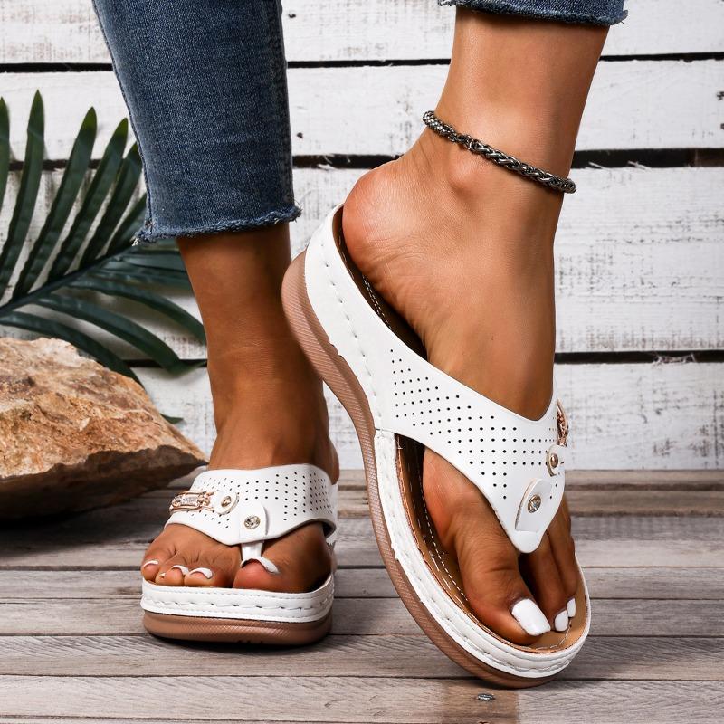 Fashion 2025 Summer Hot Sale Open Toe Women's Slippers Outdoor Metal Decoration Wedges Sandals Plus Size Daily Casual Slippers Zapatos