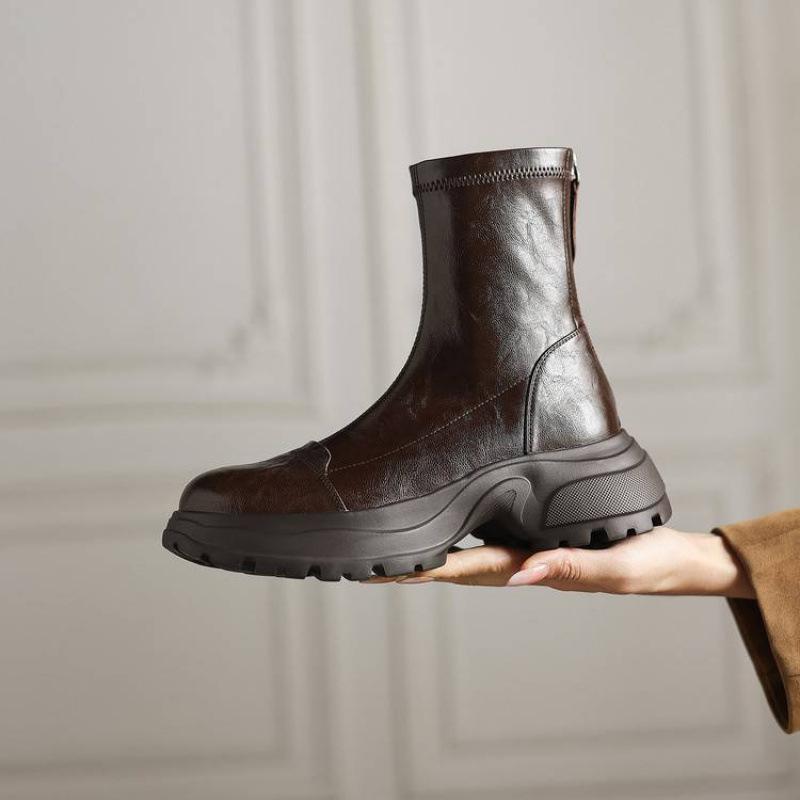 

Autumn and winter women s leather boots solid color medium heel round head versatile large size women s boots genuine leather medium boots sheepskin 40