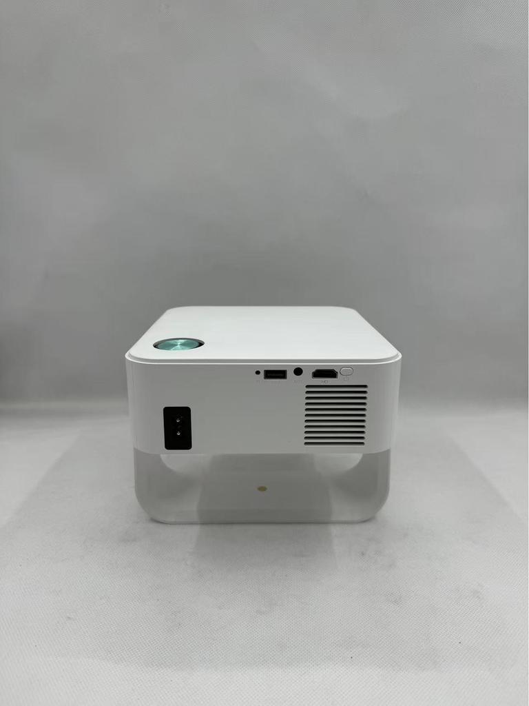 C6 LED HD 1080p Home Theater Projector with Automatic Focus and Gimbal