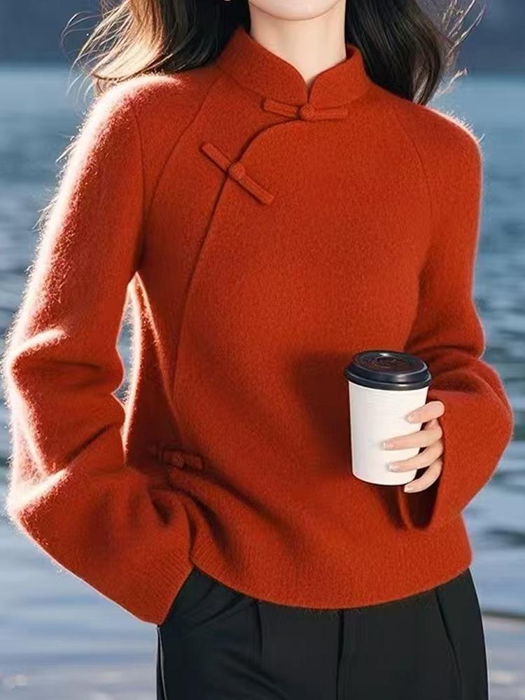 

2024 Elegant Western Stand Collar Button Design Long Sleeve Knit Sweater - Soft, Warm, Luxurious Feel One Size красный