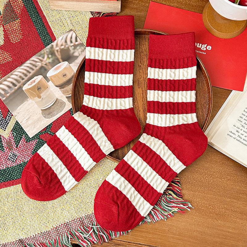 

Female Spring and Autumn New Year Benming Year Red Cute Cartoon Tube Stack Socks 1 pair