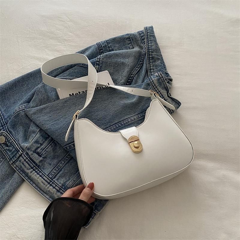

Underarm bag 2025 autumn new temperament beautiful Korean version of urban simple fashion women s shoulder bag crescent bag белый