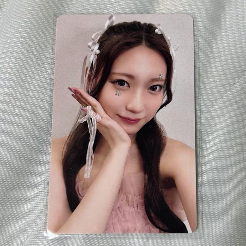 [USED] IS:SUE Rin Calendar Trading Card