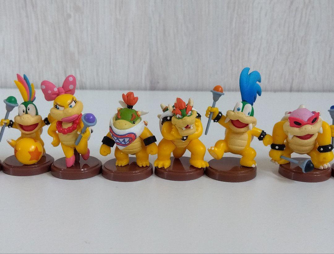 

[USED] Choco Eggs, Bowser s Troop, 6 figures, Mario