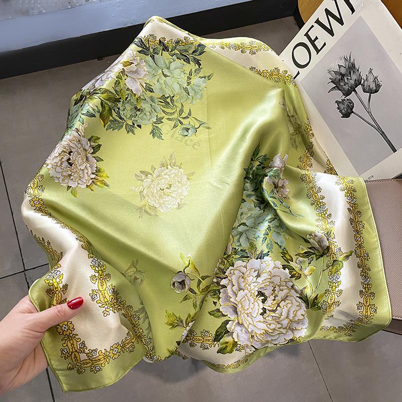New green small floral small silk scarf fresh and sweet spring and summer mulberry silk small square scarf versatile decorative woman 70*70cm