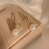 Fashion design sense Cute bunny fringed earrings Female creative sweet and cool exquisite stud earrings Versatile personality trendy earrings