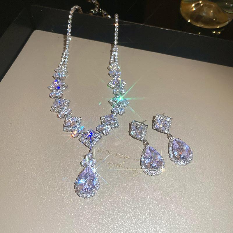 Zircon rhombus water drop stud earrings necklace set exaggerated temperament collarbone chain light luxury jewelry accessories