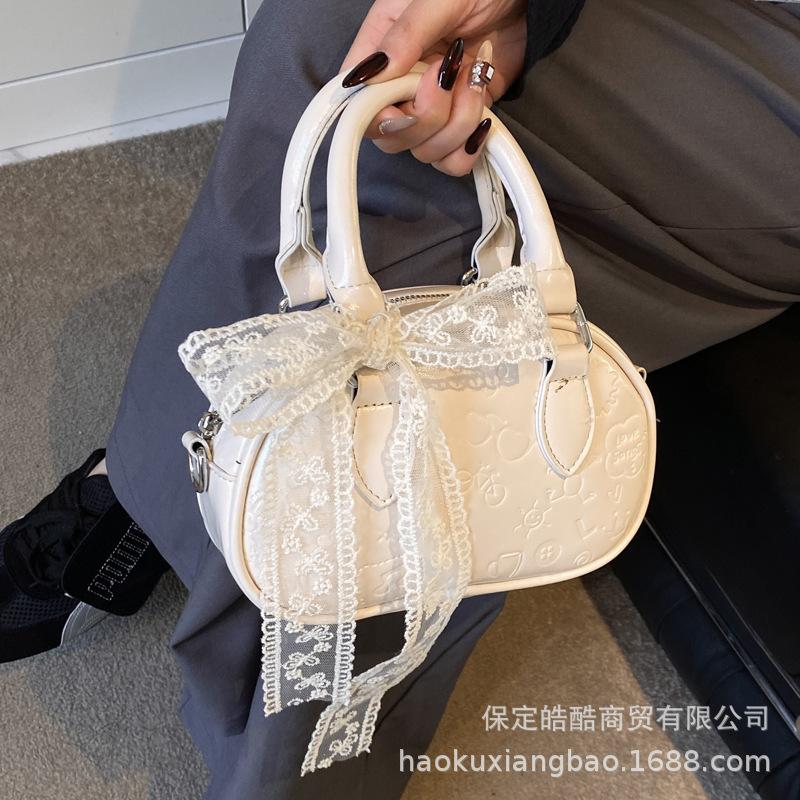 Premium Small Bag Women's Spring and Summer Versatile 2025 New Fashion Messenger Bag Women Ins Portable Bowling Bag