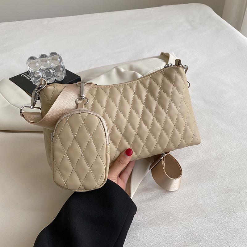 Стильная женская сумка через плечо из ПУ-кожи, модная стеганая сумка-тоут на ремне 2023 года с маленькой сумочкой белый