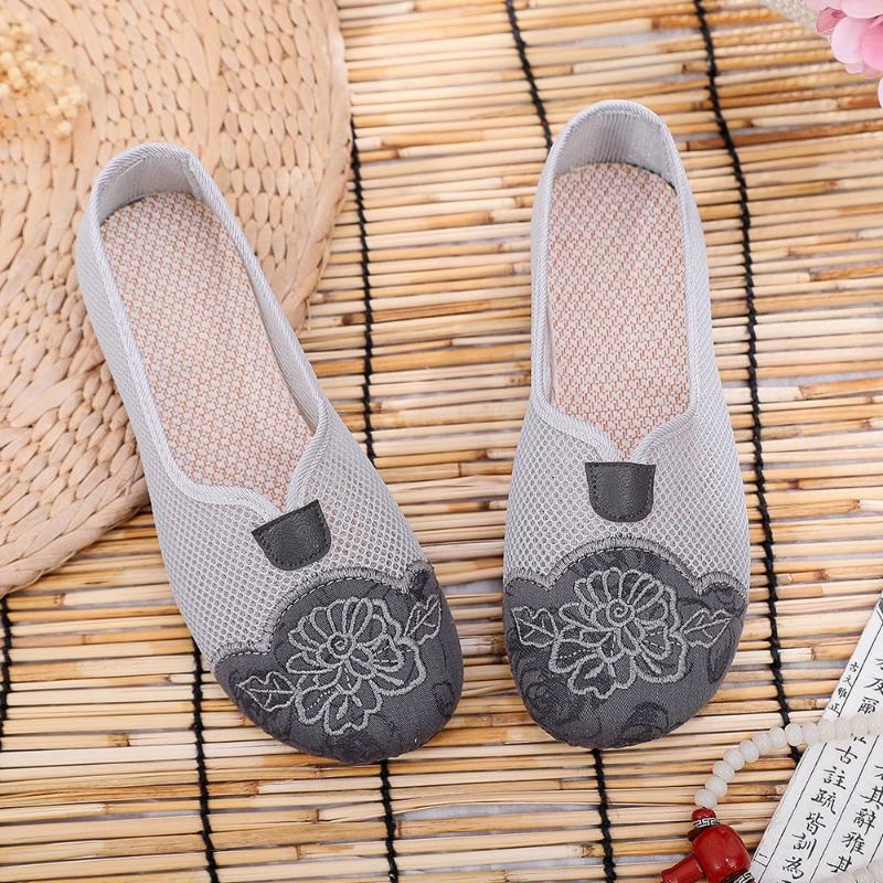 Women Mesh Breathable Shoes Ladies Embroidered One Foot Non-slip Soft Sole Comfortable Breathable Shoes Footwears