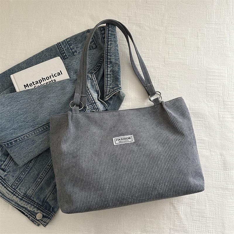 Corduroy bag women's large capacity 2025 new autumn and winter versatile casual shoulder shopping bag commuter tote bag