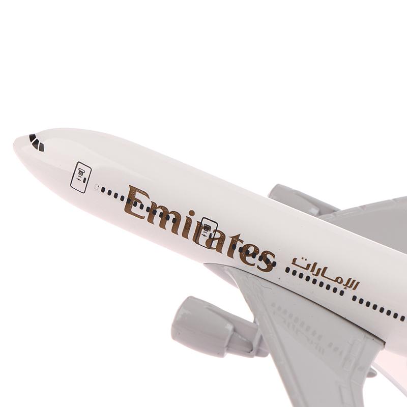 

1:400 Scale Metal Aircraft Replica Airlines 777 Airplane Diecast Model Aviation Plane Collectible Toys For Boys One Size
