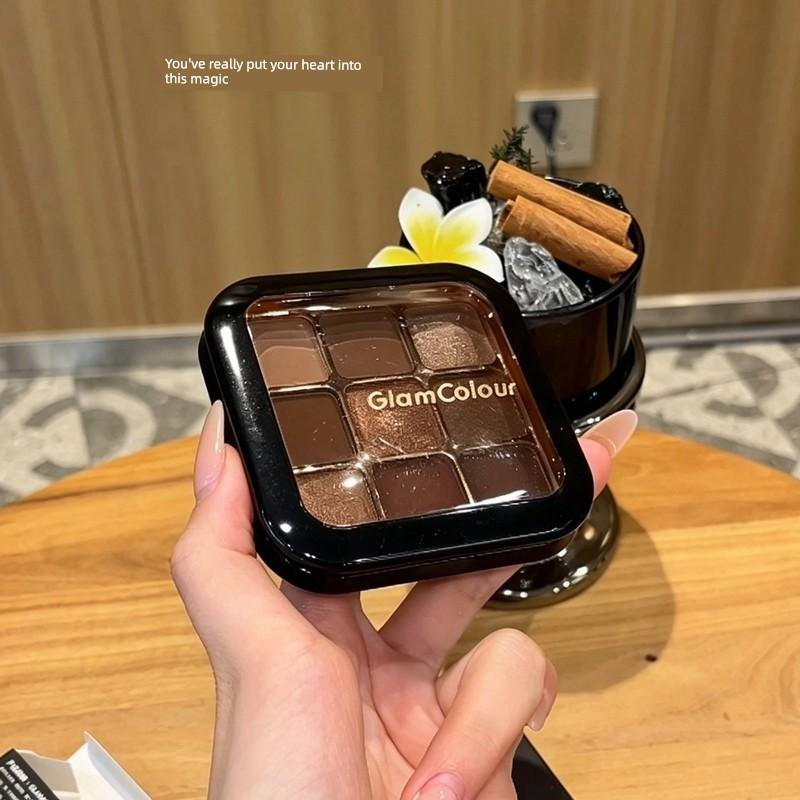 Magic Color Nine-Color Eyeshadow Palette Low Saturation Earth Tones Matte Pearlescent Smoky Colorful Domestic High-Shine Deep Brown