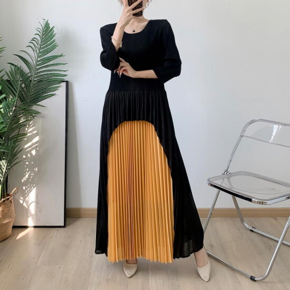 Plara Pleated Color Light Dress