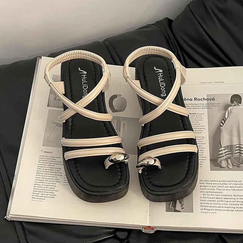 Stylish Retro Simple Strap Rhinestone Cover Toe Slope Heel Slippers Women's Summer Casual Thick Sole with Skirt Sandals