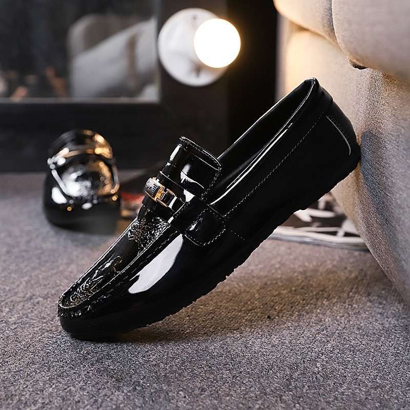 Men's four-season Doudou shoes, low-top shoes, casual Korean version of trendy men's shoes, versatile and one-pedal lazy young men's shoes