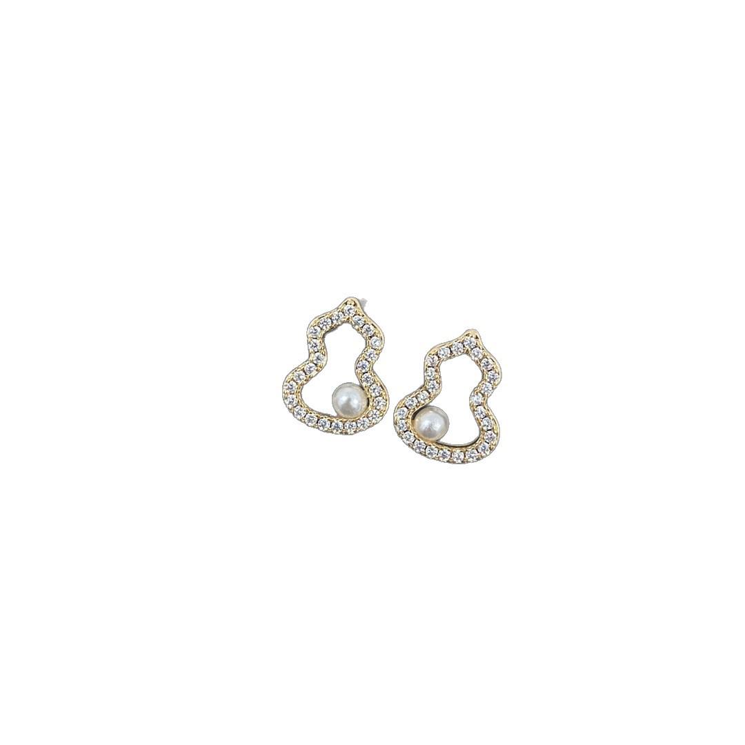 Xiaohongshu Minimalist Gourd Pearl Stud Earrings - Versatile Silver Women s Fashion