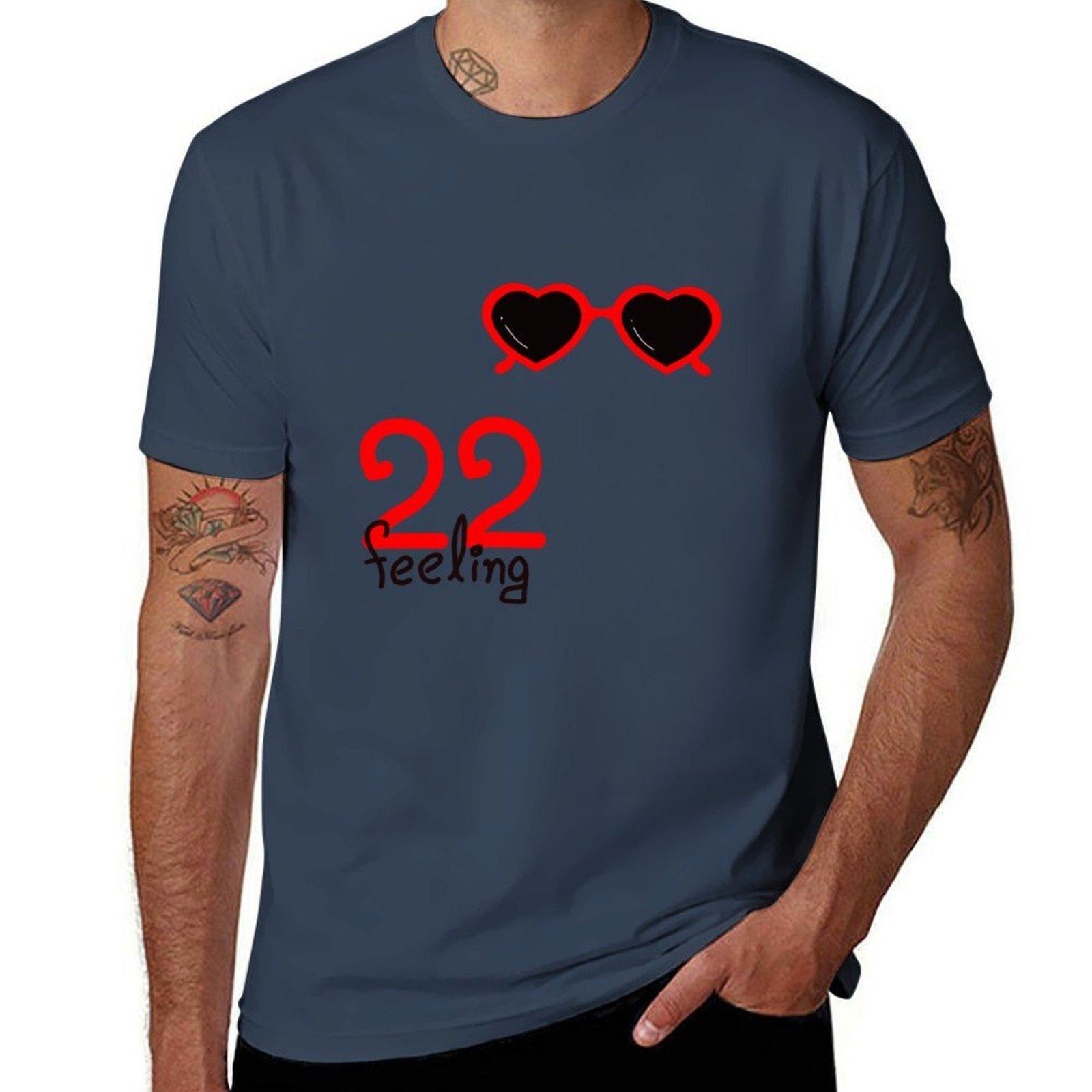 Feeling 22 With Heart Sunglasses Tshirt Work Casual Loose Fit Tshirt S