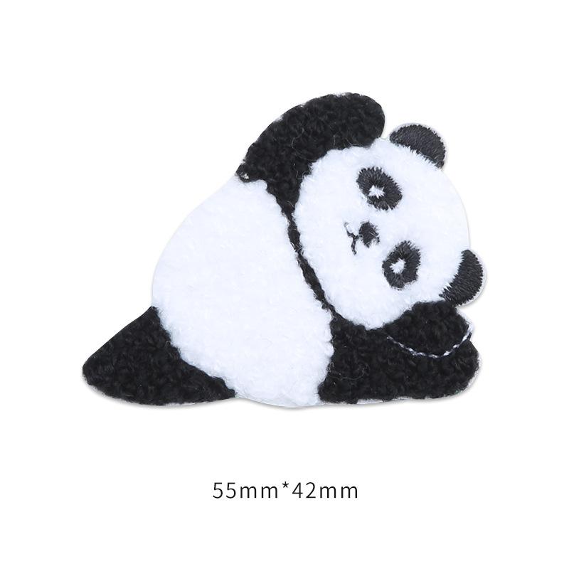 Selbstklebender Aufnäher mit Riesenpanda-Motiv für nahtlose Daunenjacken, Reparatur von Löchern und Plüschstoffen (Stickerei) – ideal für Pullover.