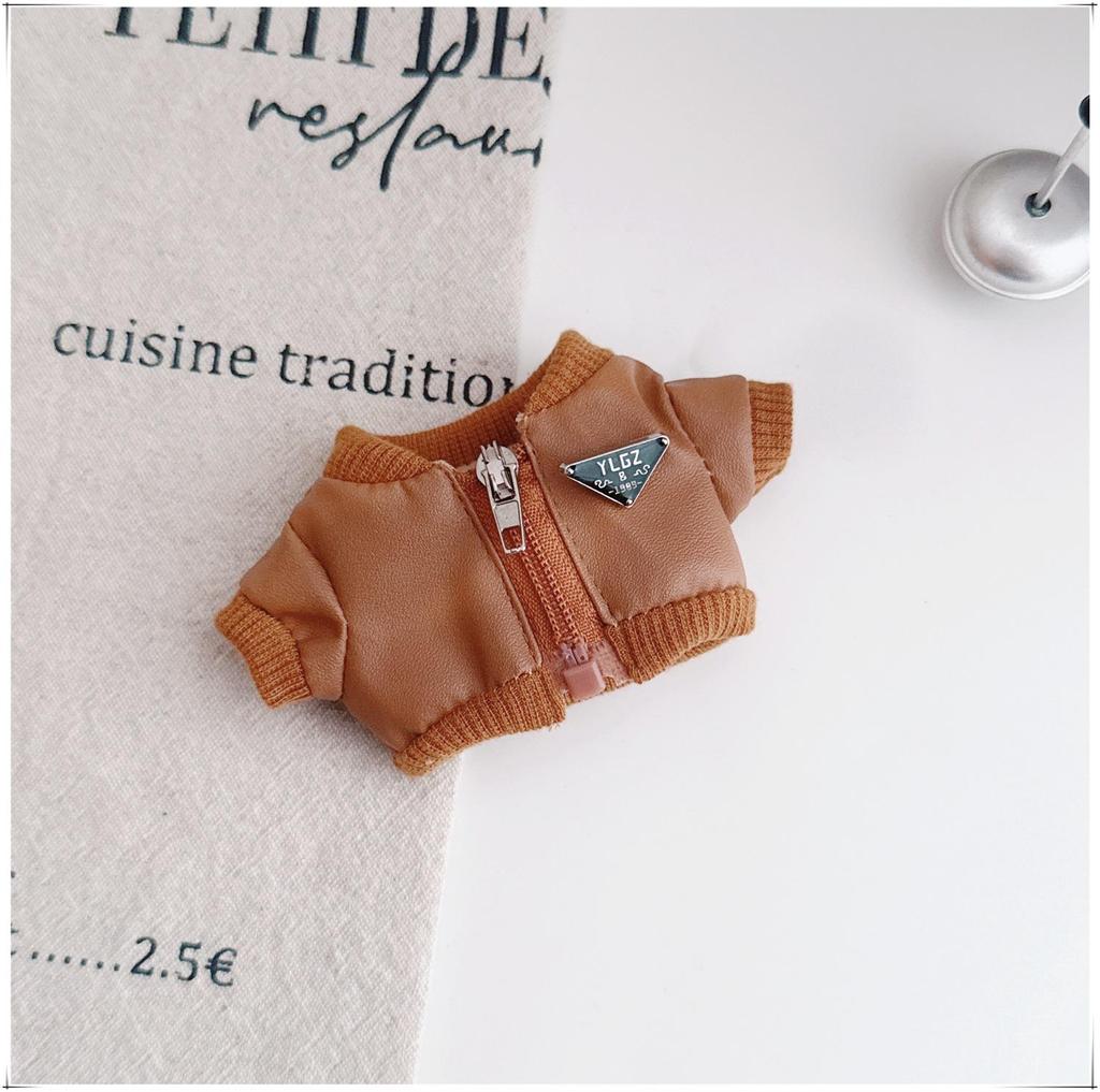 Baumwoll-Babykleidungsset im College-Stil - Beinhaltet Uniformhemd, Lederjacke und Mantel für Jungen und Mädchen (10cm-20cm)