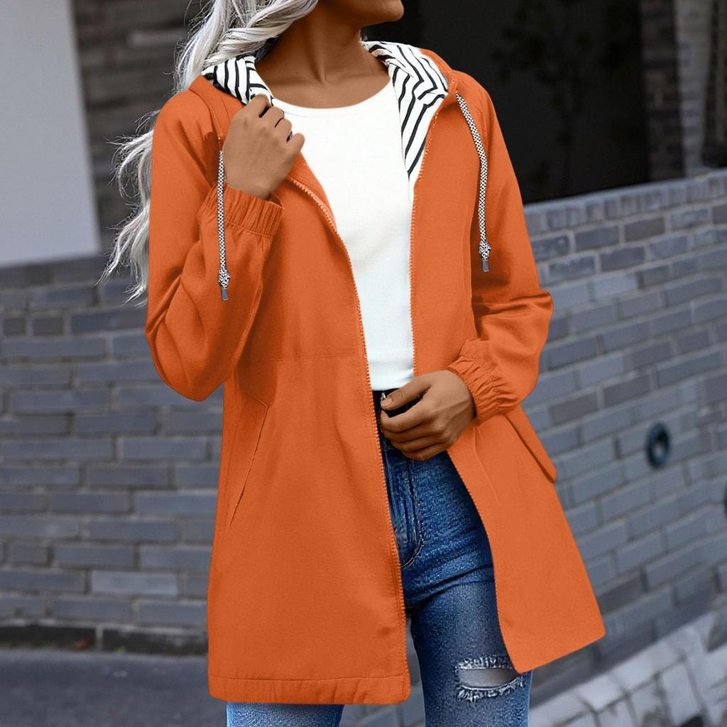 Women's Fashionable Color Blocked Long Sleeved Hooded Outdoor Thin Waterproof Running Sports Jacket, Submachine Jacket