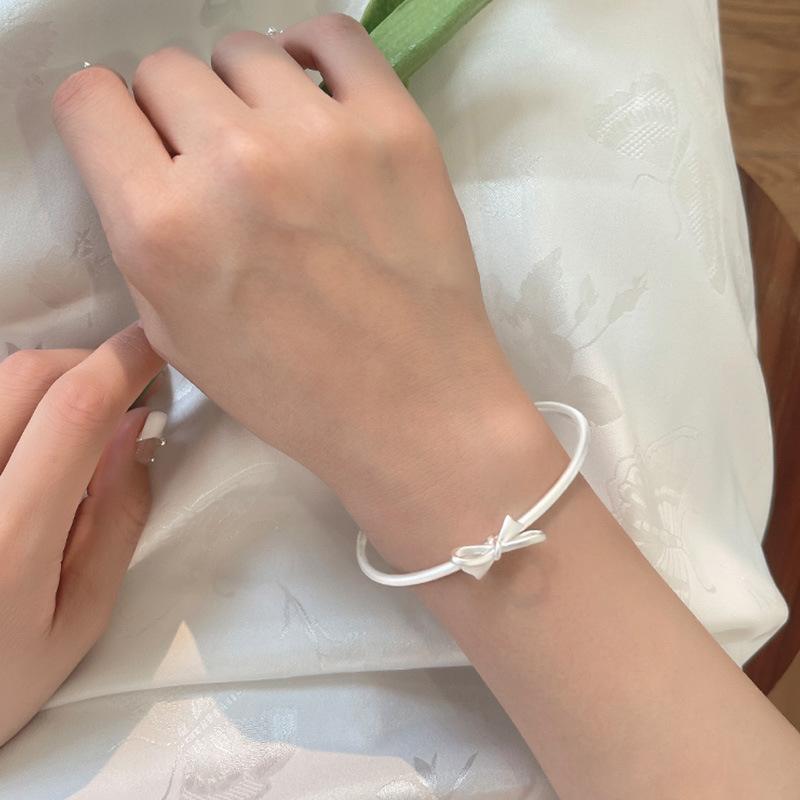 Bow Bracelet Women's Tide Bracelet Niche Design High-end Jewelry Gift Light Jewelry