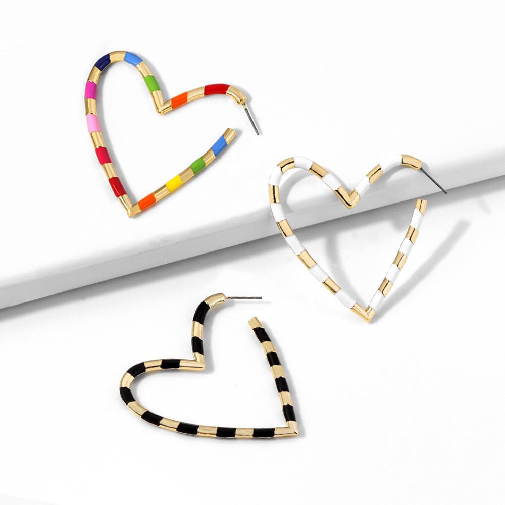 Fashionable Heart Shaped Alloy Earrings For Women Minimalist Street Design Chic