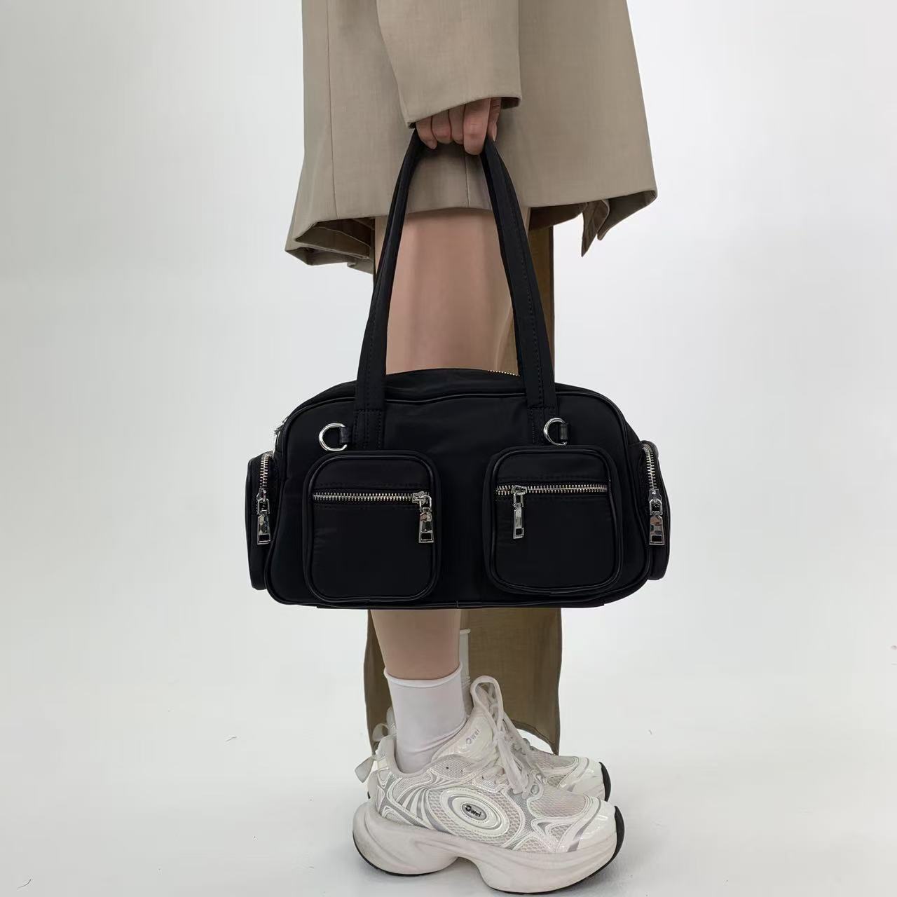 

Women S Vintage Boston Tote Multi-Pocket Niche Millennial Babes Shoulder Bag чорний