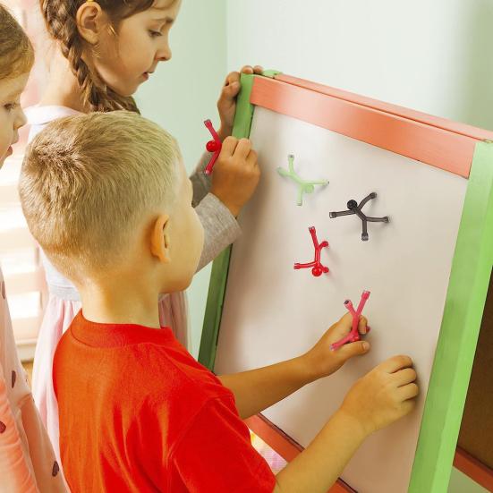 10 Stück Stressabbau Magnet Männer Spielzeug Bunt 3D Männer Kühlschrankmagnet Kinder Erwachsene Tragbares Reise Sinnesspielzeug