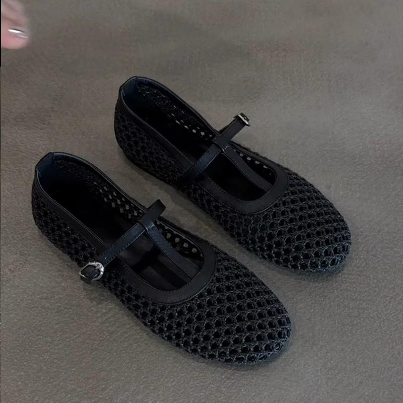 Sheepskin version~ French retro woven hollow T-shaped buckle Mary Jane shoes femininity round head flat bottom light mouth single shoes