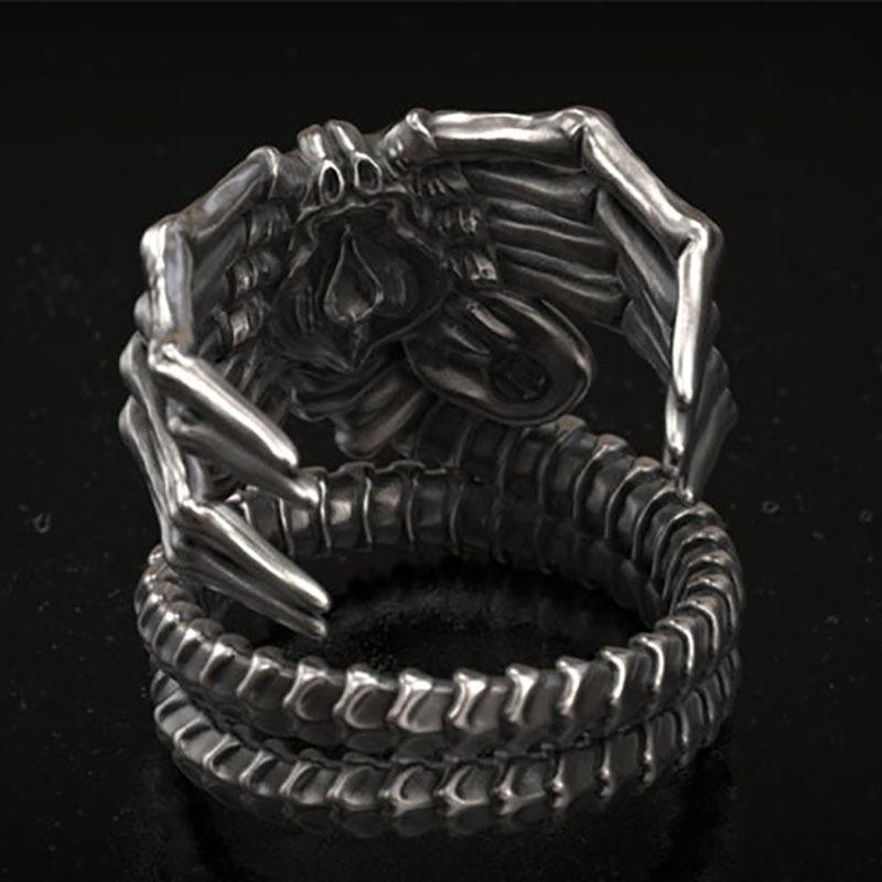 Hot Selling Punk Motorcycle Style In Europe and America, Personalized and Domineering Skull Claw Ring