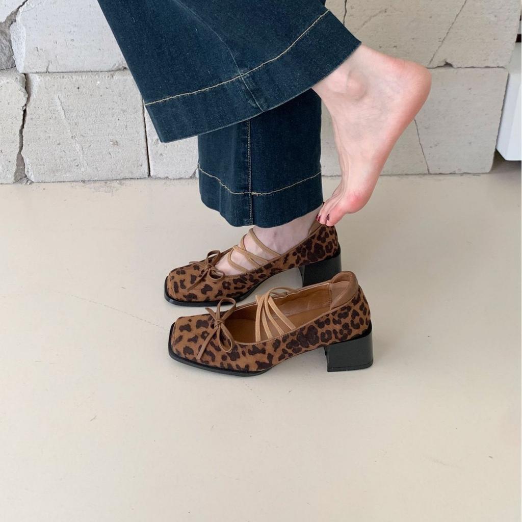 2025 new one-word with light mouth suede versatile bow thin belt temperament leopard print commuter women's shoes