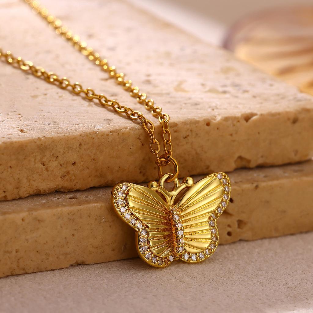 Elegant Three Y-shaped Butterfly Necklaces for Women 18K Gold-plated Stainless Steel Necklace Wedding Jewelry Party Accessories