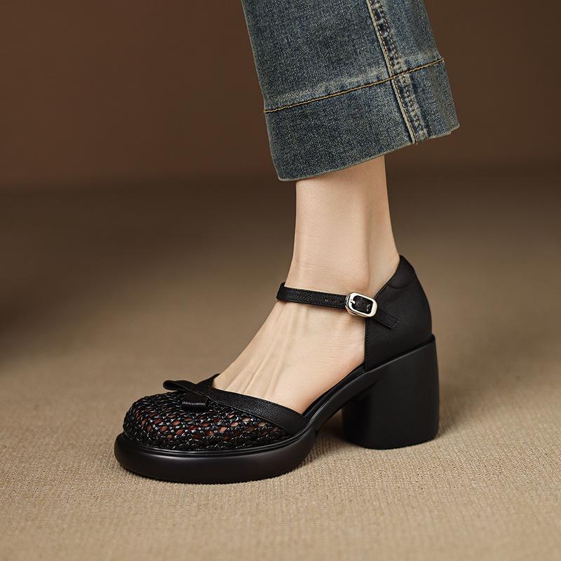 

Версия из коровьей кожи~ Маленький каблук толстый каблук толстая подошва перфорированные плетеные туфли модные универсальные сандалии с закрытым носком женские 38 чёрный