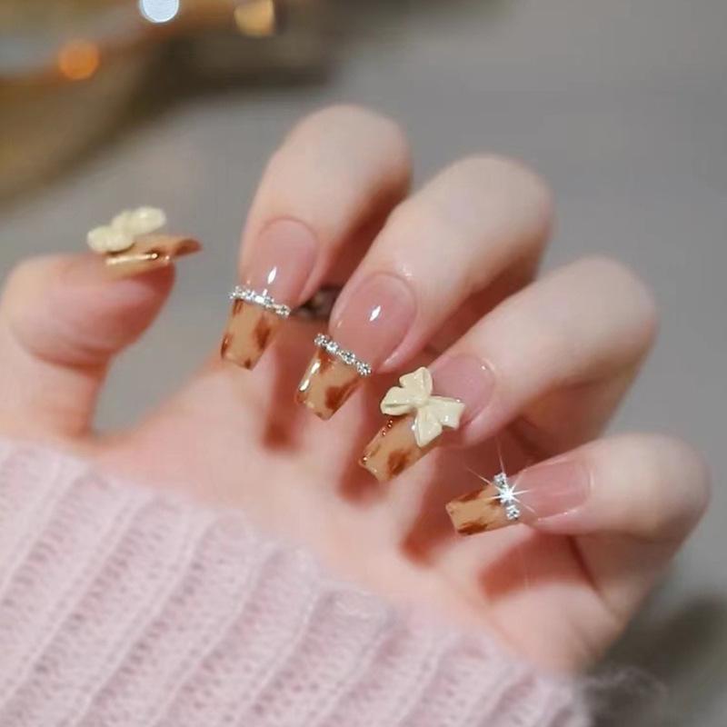 Toffee Leopard Print French Tip Wearable Nails – Long, Detachable Nail Art Stickers N5196 [Glue Pack]