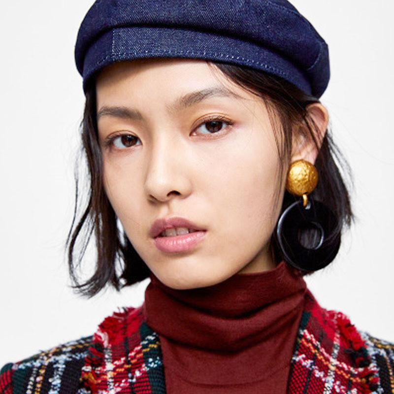 Chic Colorful Geometric Resin Circle Earrings For Women Trendy And Elegant Style