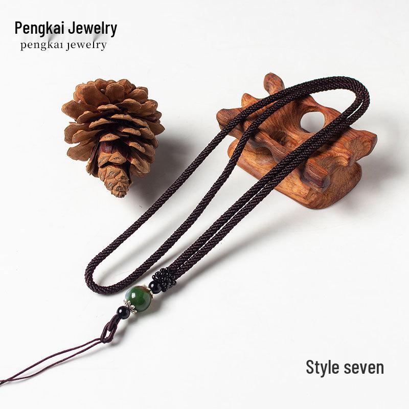 

Плетеное вручную ожерелье из нефритового шнура с подвеской из натурального агата