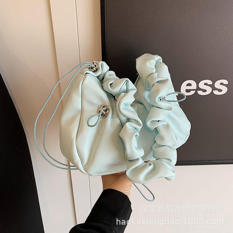 Geantă de subraț de nișă de înaltă calitate, geantă de umăr, geantă crossbody de mare capacitate pentru femei 2024 nouă, geantă tote pentru navetiști, geantă pentru femei